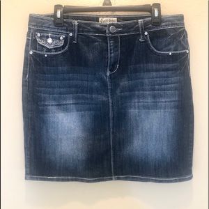Earl denim skirt with embellished pockets